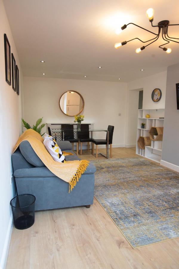 Cityhost - Leeds Apartments Beeston Hill Exterior foto